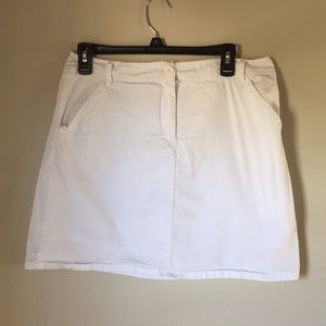 White stag skort size 8 white